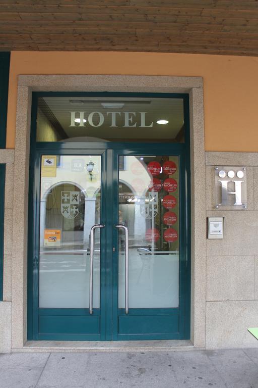 El Castillo Hotel